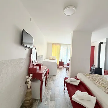 Bed & Breakfast Cunda Morisi 3*