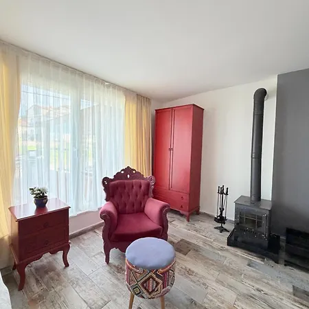 Bed & Breakfast Cunda Morisi 3*