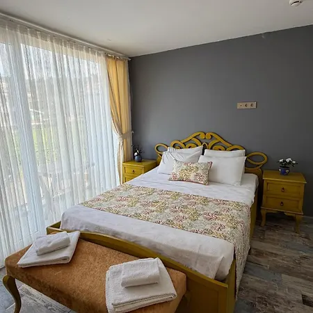 Cunda Morisi فندق مبيت وإفطار 3*