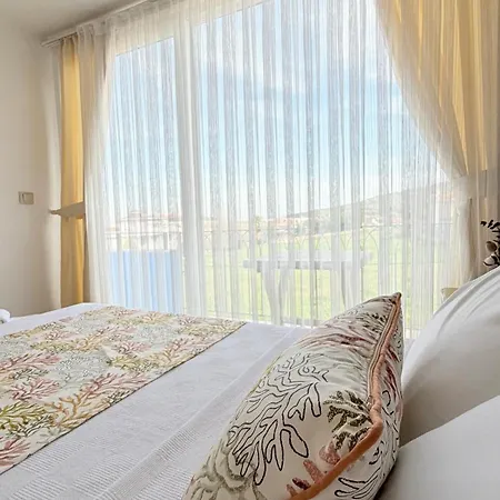 فندق مبيت وإفطار Cunda Morisi 3*
